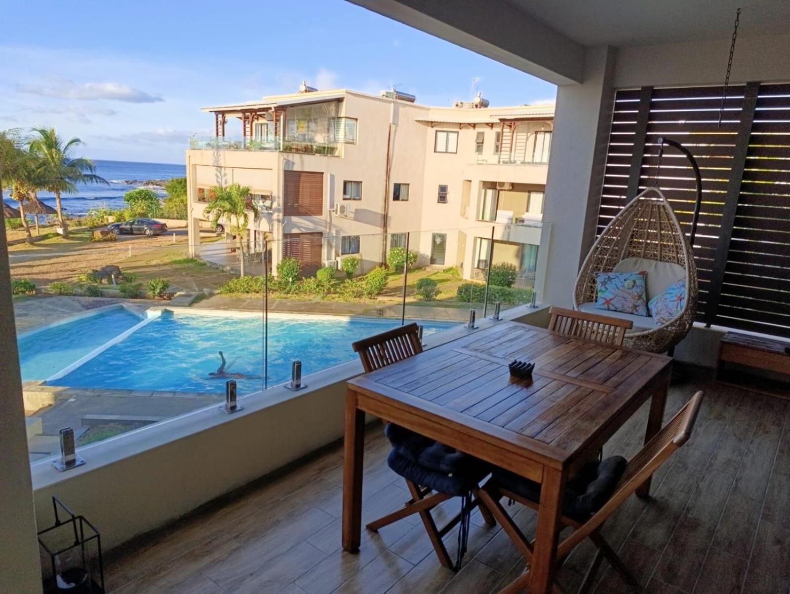 Magnificent Sea-View Apartment Flic-en-Flacq Extérieur photo